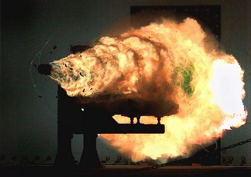 全球最尖端的五款未來武器，其中一款一秒內(nèi)就能射出上萬發(fā)彈